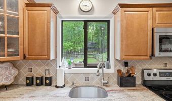 74 Byron Ln, Albrightsville, PA 18210