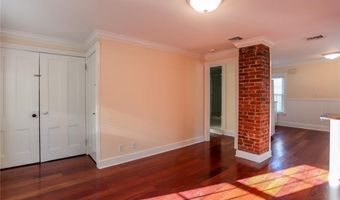 682 Post Rd, Darien, CT 06820