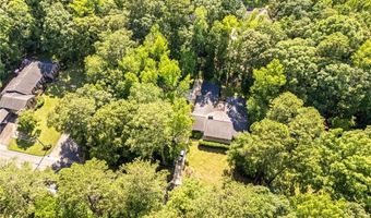 1305 HICKORY Ln, Auburn, AL 36830