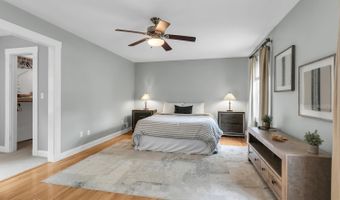 19 Stanley Ln, Middletown, NJ 07748