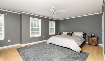 27 Galloping Brook Rd, Allentown, NJ 08501