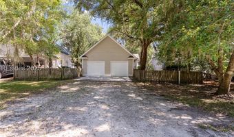 7 Holbrook Dr, Beaufort, SC 29902