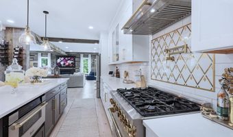 47 Indian Rock Rd, Bedford, NH 03110