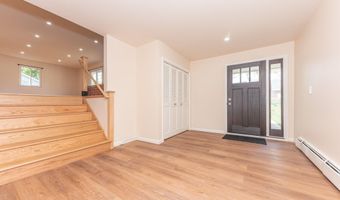 1520 Traver Rd, Ann Arbor, MI 48105