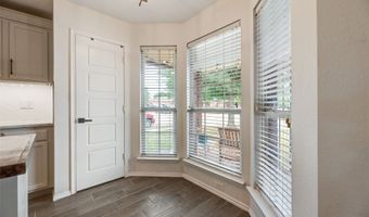 300 Meadow View Ln, Anna, TX 75409