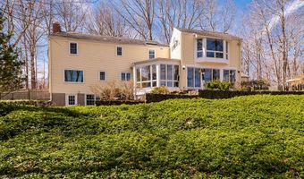 60 Colonial Rd, Madison, CT 06443