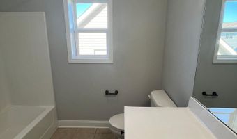 127 Lightwater Dr, Aberdeen, NC 28315