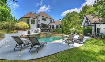 2207 Trapper Ct, Charlotte, NC 28270