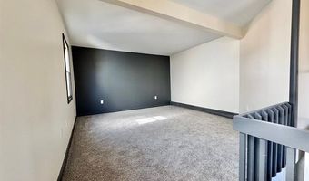 432 Edgewater Dr, Algonac, MI 48001