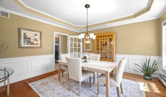 4 Monticello Dr, Amherst, NH 03031