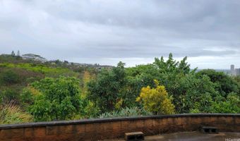 98-1789 Hapaki St, Aiea, HI 96701