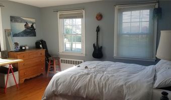 426 Metacom Ave, Bristol, RI 02809