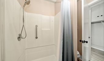 17905 OCEAN Blvd, Rockaway Beach, OR 97136