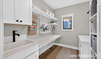 8326 Tantrum Dr, Allendale, MI 49401