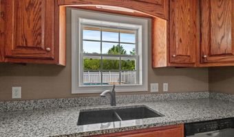 112 Ohara Dr, Albertville, AL 35950