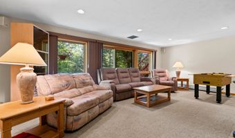 32 Beech Hill Rd, Campton, NH 03223