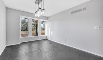 3 Newfield Ct, Ballwin, MO 63011