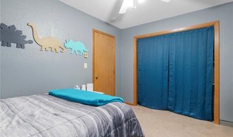 1707 S Oak Knoll Dr, Alexandria, MN 56308