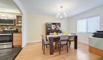 5901 MOUNT EAGLE Dr 212, Alexandria, VA 22303