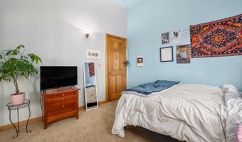 335 NW 17th St, Bend, OR 97701