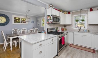 11 Probasco Dr, Allentown, NJ 08501