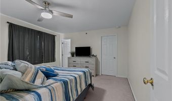 231 Maple Ave 203, Newport, RI 02840