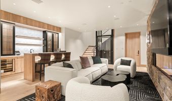 543 Walnut St B, Aspen, CO 81611