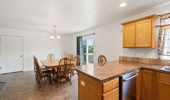 610 Botaka Loop, Benton City, WA 99320