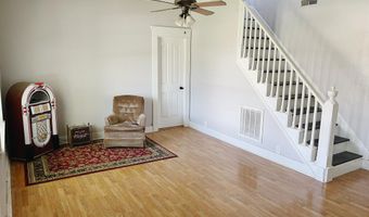 203 E Prairie Ln, Ash Grove, MO 65604