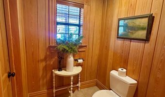 1651 Linden Rd, Apalachicola, FL 32320