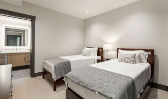 42 Riverfront Ln 206, Avon, CO 81620