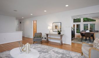 3615 38TH St N, Arlington, VA 22207