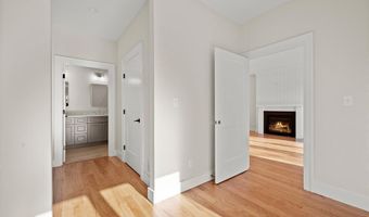 19 Fieldstone Court Ct 19, Bethel, CT 06801