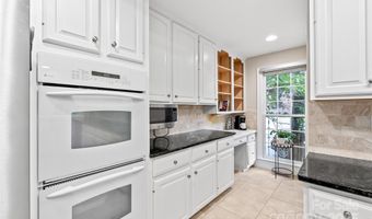 8600 Brownes Pond Ln, Charlotte, NC 28277