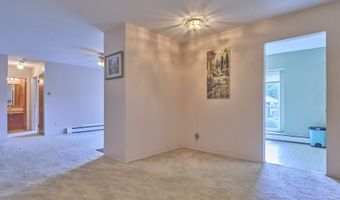 81 Ameridge Dr 81, Bridgeport, CT 06606