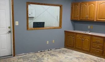 316 1st St, Aurora, NE 68818