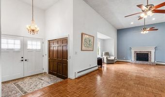 80 Woodbridge Dr, East Greenwich, RI 02818