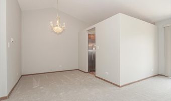 1611 W Partridge Ct 8, Arlington Heights, IL 60004