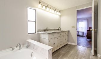 25836 MANHATTAN Ln, Astor, FL 32102