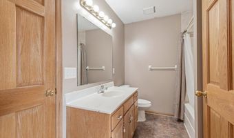 5494 Lambert Ave NE, Albertville, MN 55301