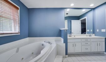 343 High Country Dr, Blakeslee, PA 18610