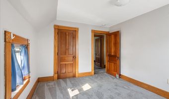 23 Beacon St, Barre, VT 05641