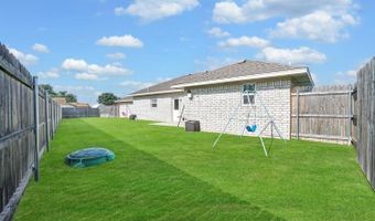 1004 Village Dr, Altus, OK 73521