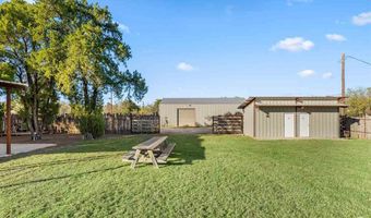 305 N SYCAMORE St, Archer City, TX 76351