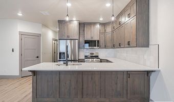 4989 N Beach Dr, Idaho Falls, ID 83401
