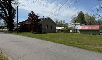 15 5th St, Andrews, NC 28901