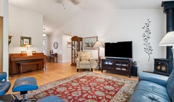20967 YUKON St, Aurora, OR 97002