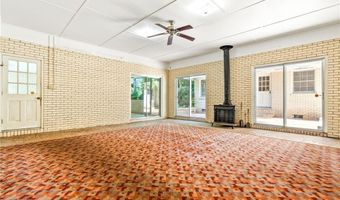 1305 HICKORY Ln, Auburn, AL 36830