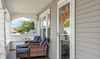 328 W Hollis St, Nashua, NH 03060