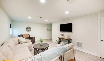145 Pine St, Appomattox, VA 24522